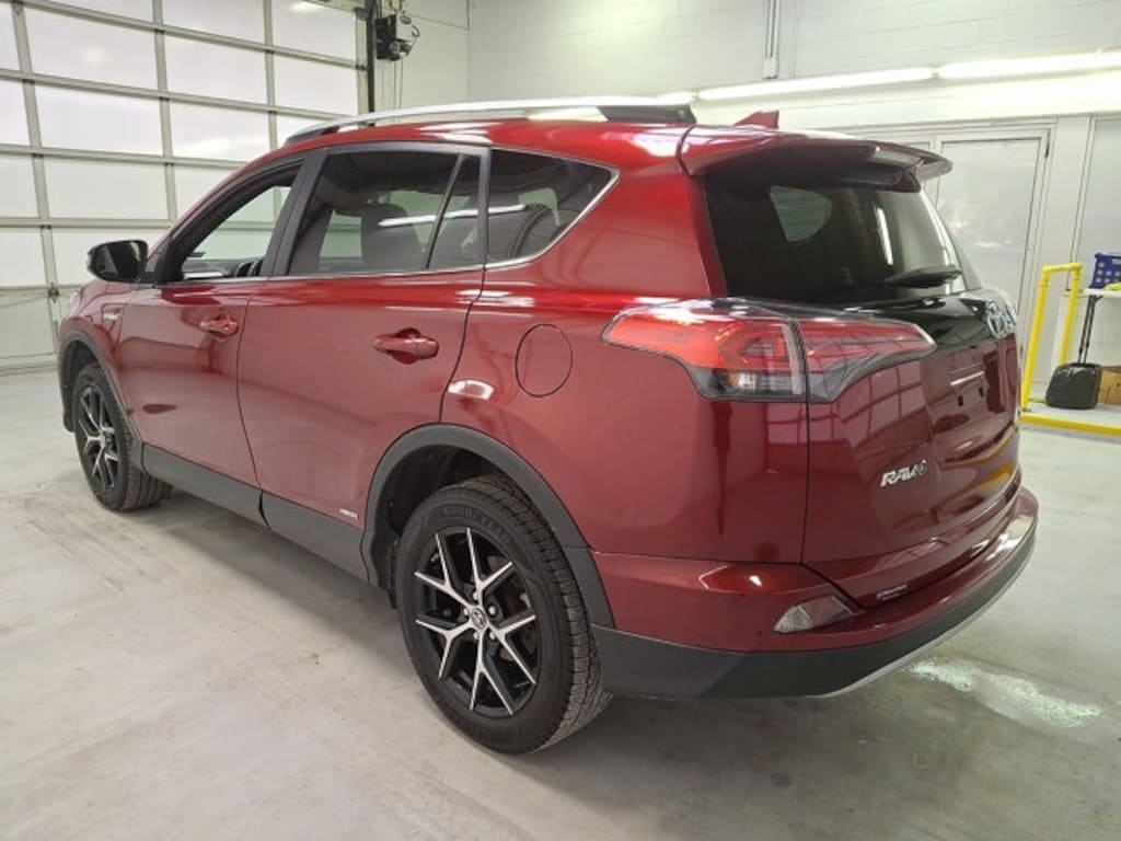Used 2018 Toyota RAV4 Hybrid SE SUV