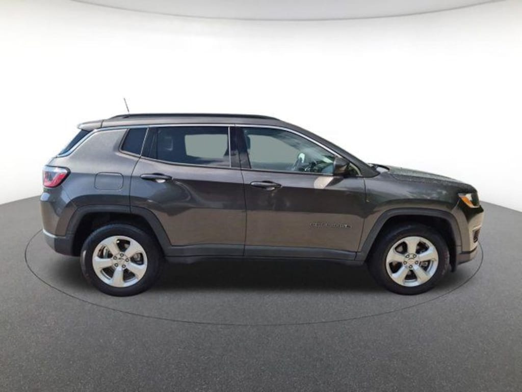 Used 2019 Jeep Compass Latitude SUV