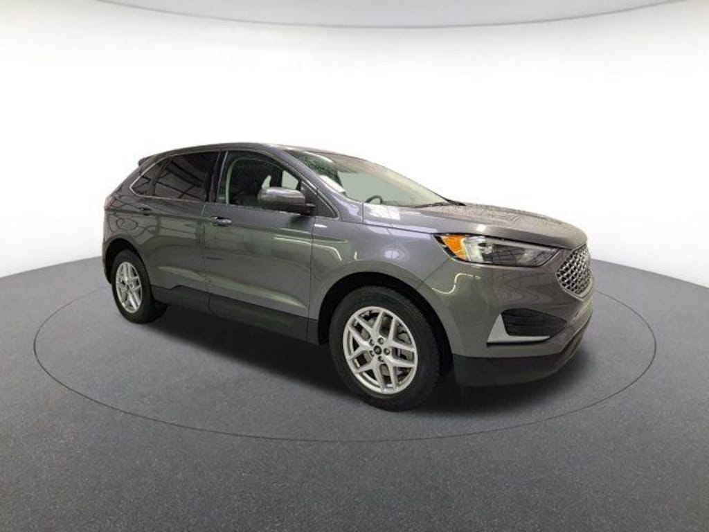Used 2024 Ford Edge SEL SUV