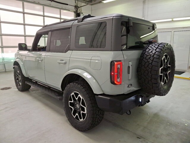 2022 Ford Bronco Outer Banks photo 4