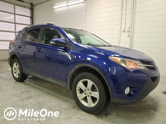 2014 Toyota RAV4 XLE's photo