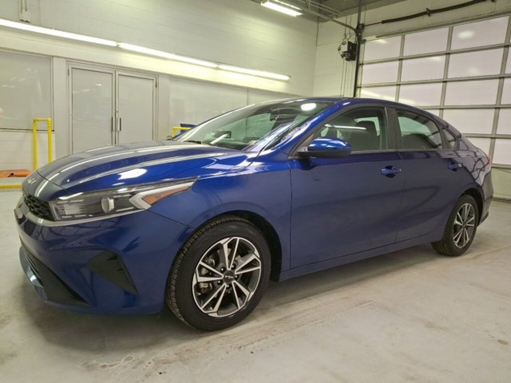 Used 2023 Kia Forte LXS Sedan