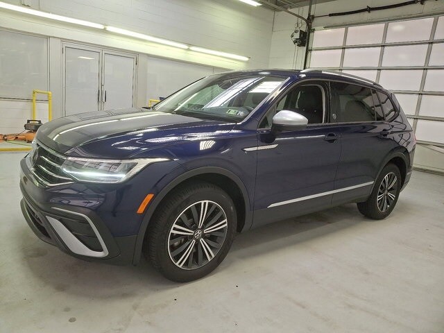 2024 Volkswagen Tiguan Wolfsburg Edition photo 2