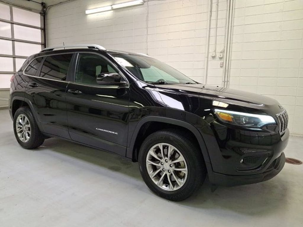 Used 2021 Jeep Cherokee Latitude Plus SUV