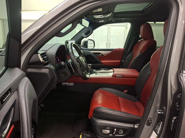 2023 Lexus LX F-Sport - Photo 13