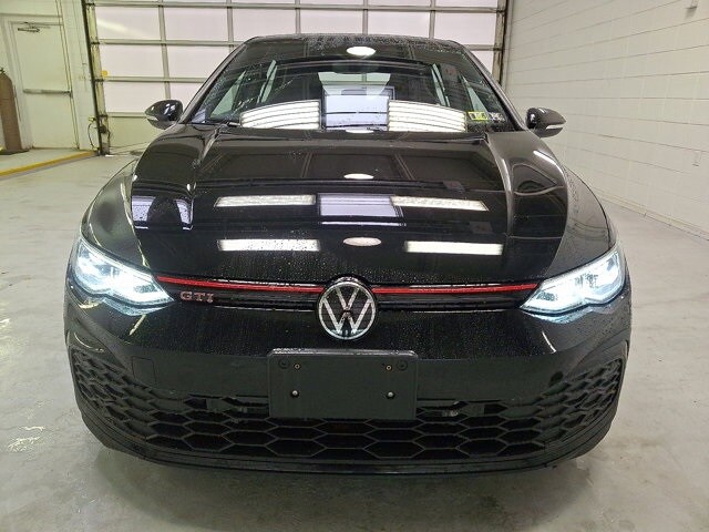 2024 Volkswagen Golf GTI S photo 2