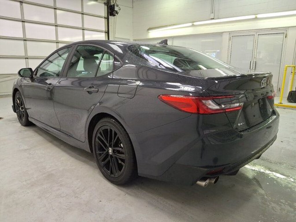 Used 2025 Toyota Camry SE Sedan