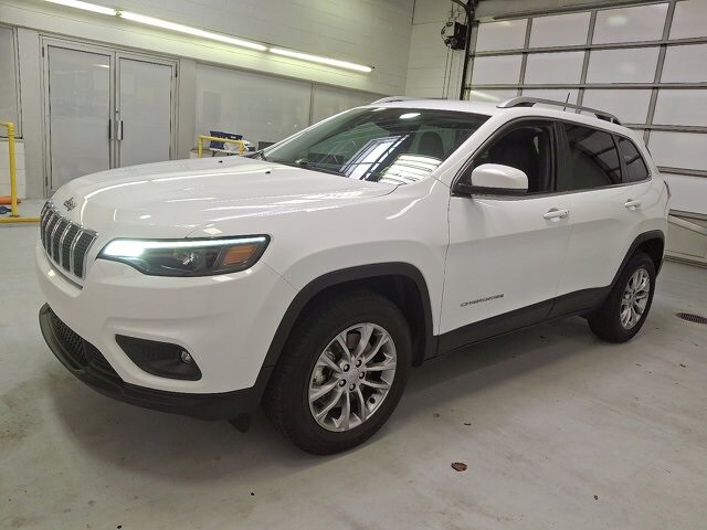 2021 Jeep Cherokee Latitude Lux photo 3
