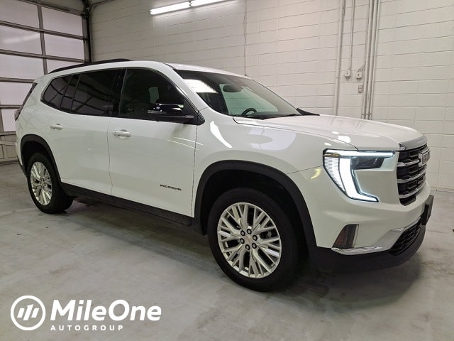 2024 GMC Acadia Elevation's photo