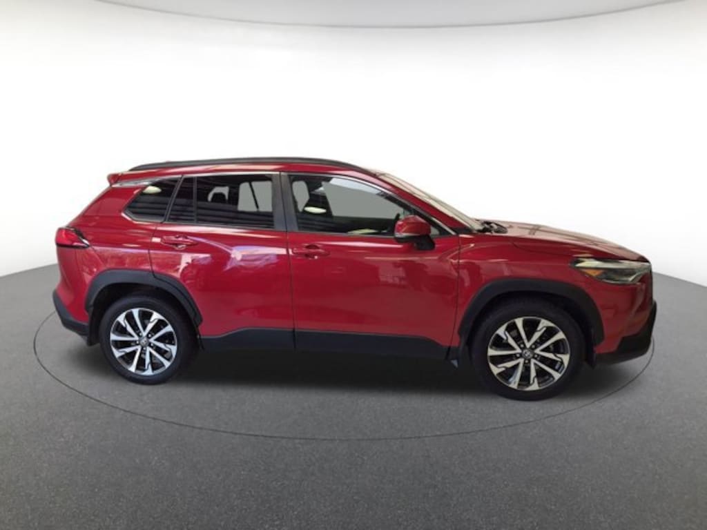 Used 2023 Toyota Corolla Cross XLE SUV