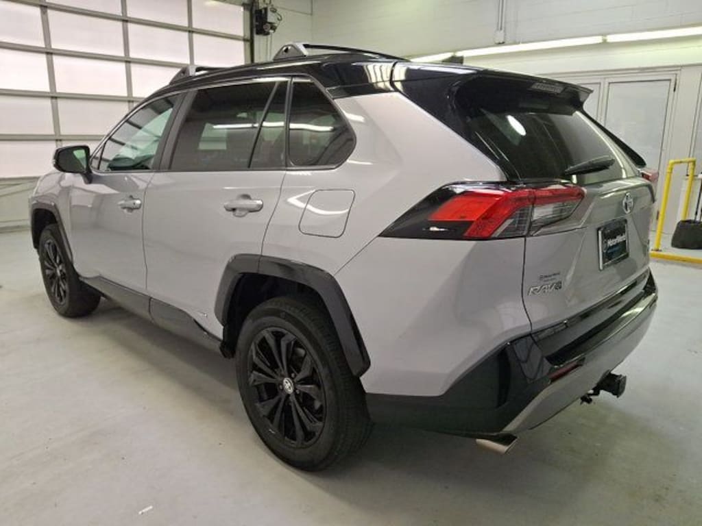 Used 2022 Toyota RAV4 Hybrid XSE SUV