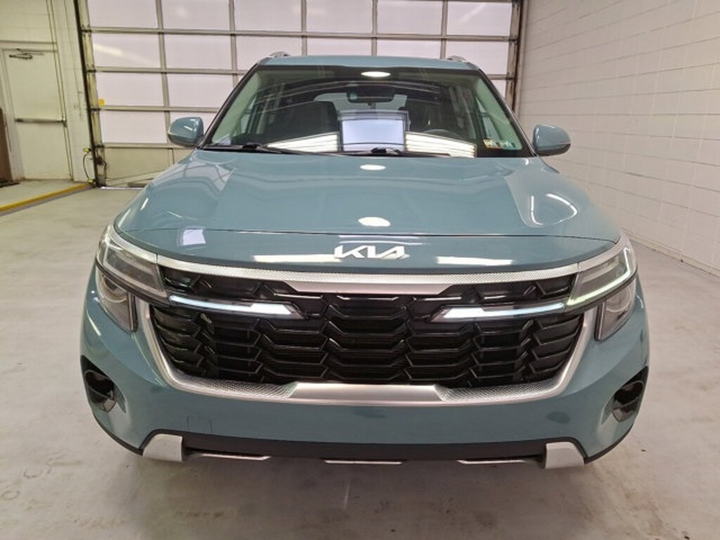 Used 2024 Kia Seltos EX SUV