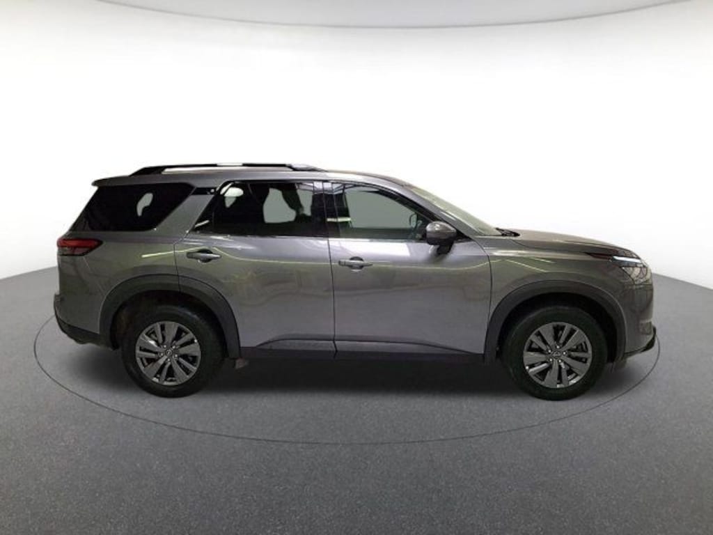 Used 2024 Nissan Pathfinder SV SUV