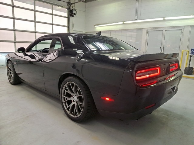 2015 Dodge Challenger SRT8 392 photo 4