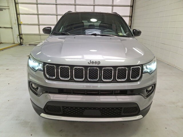 2024 Jeep Compass Limited photo 2