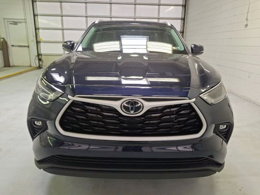 Used 2023 Toyota Highlander XLE SUV