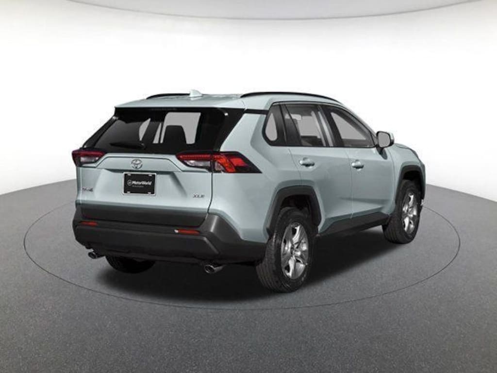 Used 2021 Toyota RAV4 XLE SUV