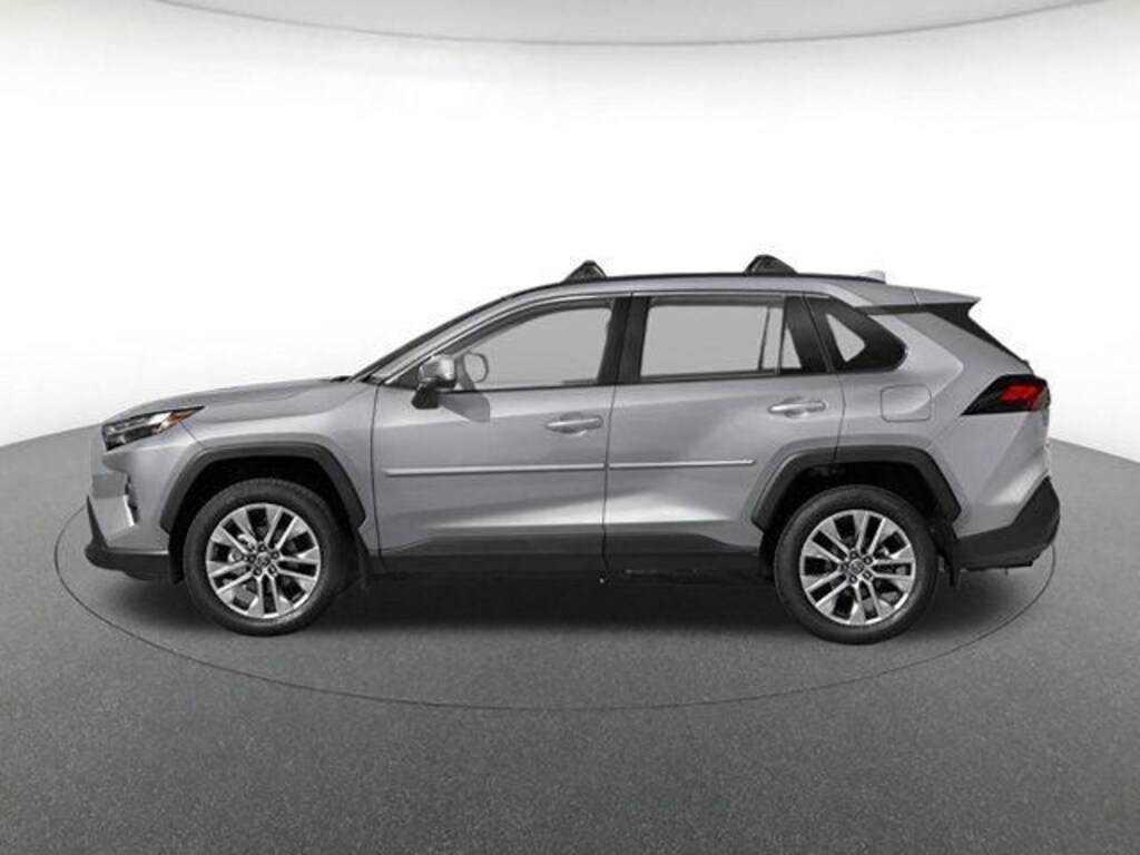 Used 2025 Toyota RAV4 XLE SUV
