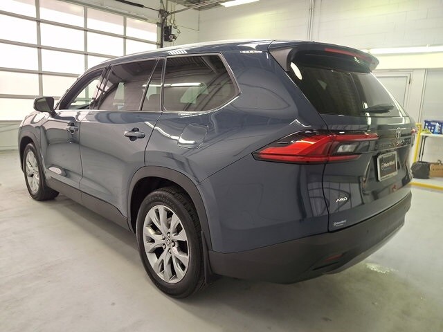 2024 Toyota Grand Highlander Limited photo 3