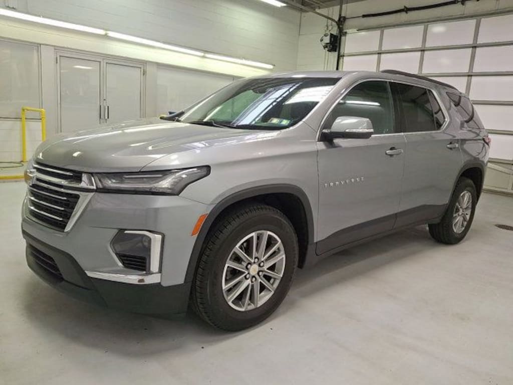 Used 2023 Chevrolet Traverse LT Leather SUV