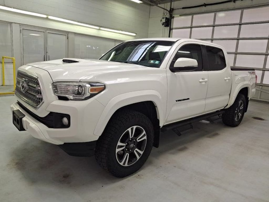 Used 2017 Toyota Tacoma TRD Sport Truck