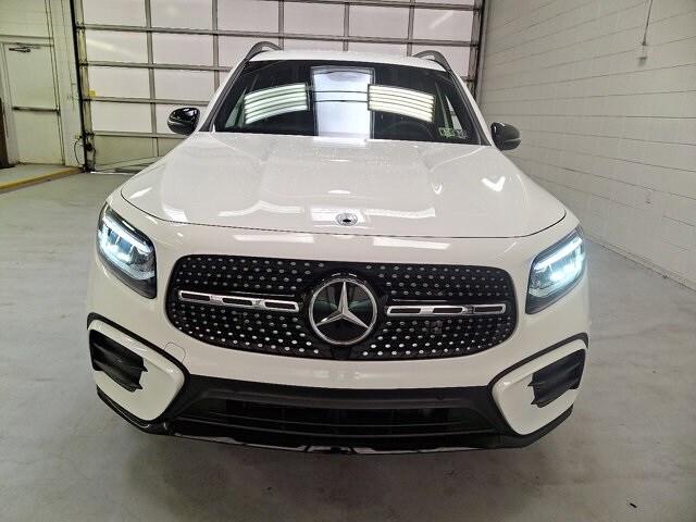 2025 Mercedes Benz GLB 250 4MATIC photo 2