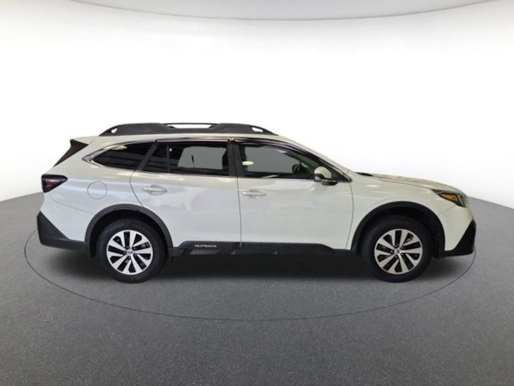 Used 2021 Subaru Outback Premium SUV