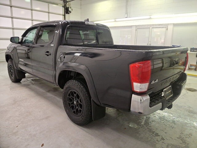 2019 Toyota Tacoma SR5 photo 4