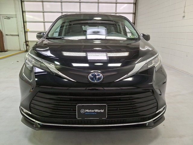 Used 2023 Toyota Sienna XLE with VIN 5TDYRKEC4PS164592 for sale in Wilkes Barre, PA