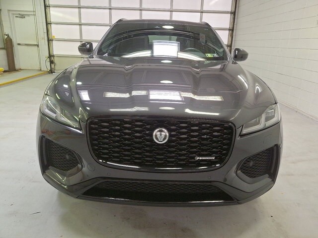 2024 Jaguar F-PACE P400 R-Dynamic S photo 2
