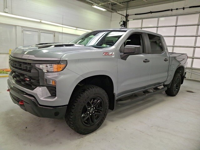 2023 Chevrolet Silverado 1500 Custom Trail Boss photo 3
