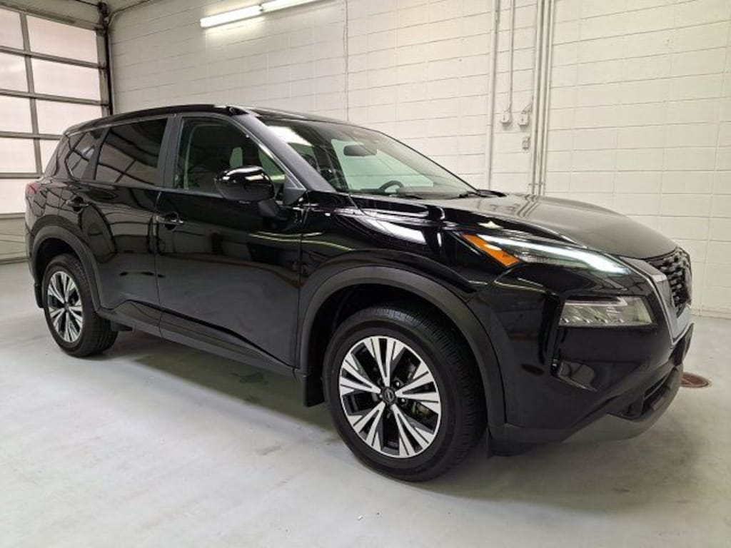 Used 2023 Nissan Rogue SV SUV