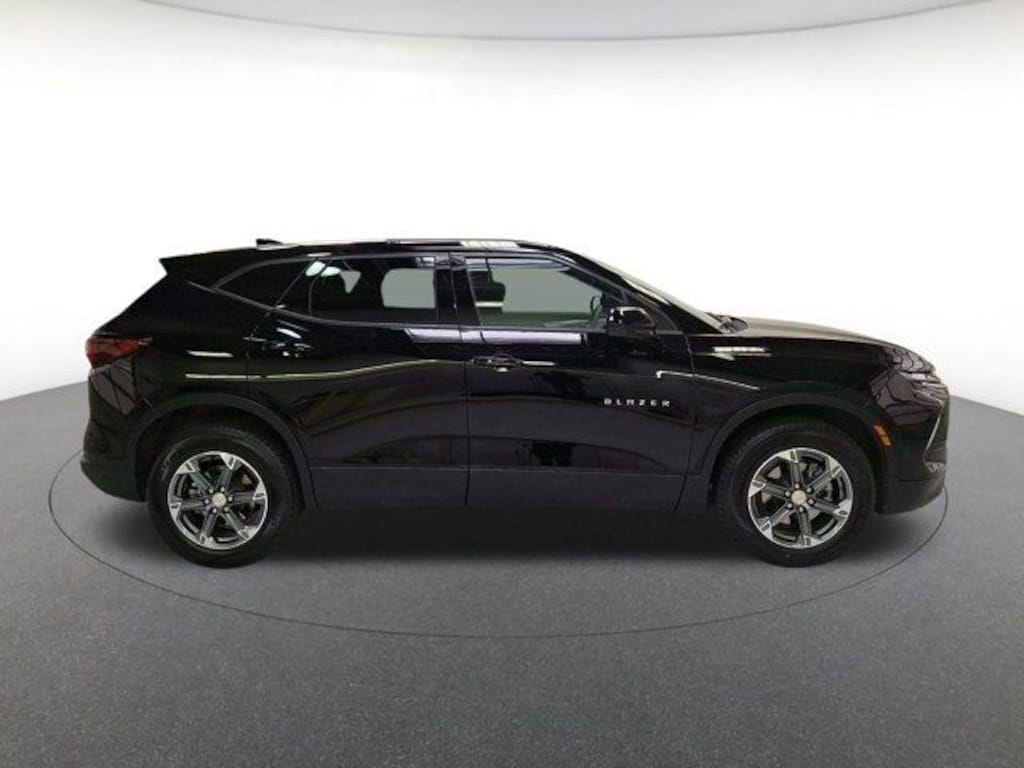 Used 2025 Chevrolet Blazer LT SUV