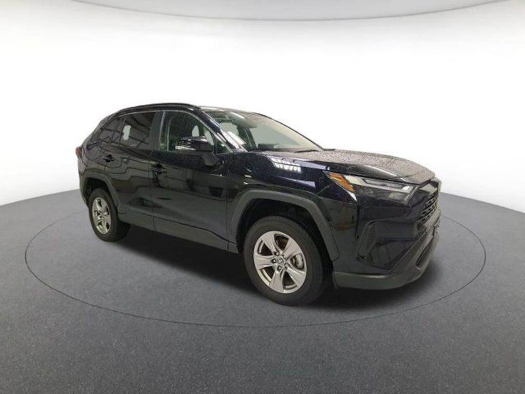 Used 2025 Toyota RAV4 XLE SUV