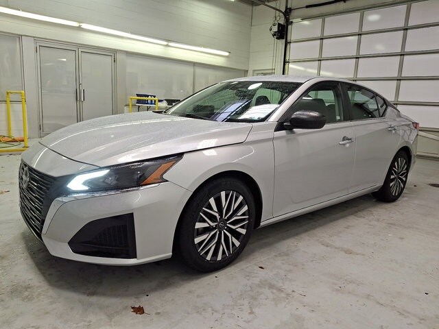 2024 Nissan Altima 2.5 SV photo 3