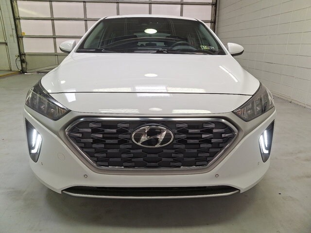 2022 Hyundai Ioniq Limited photo 2