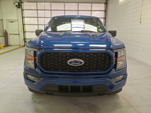2023 Ford F-150 XL photo 2