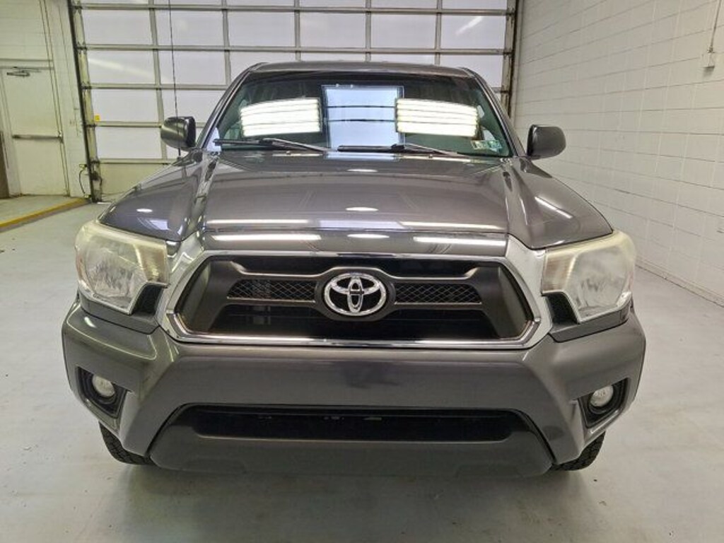 Used 2015 Toyota Tacoma Base Truck