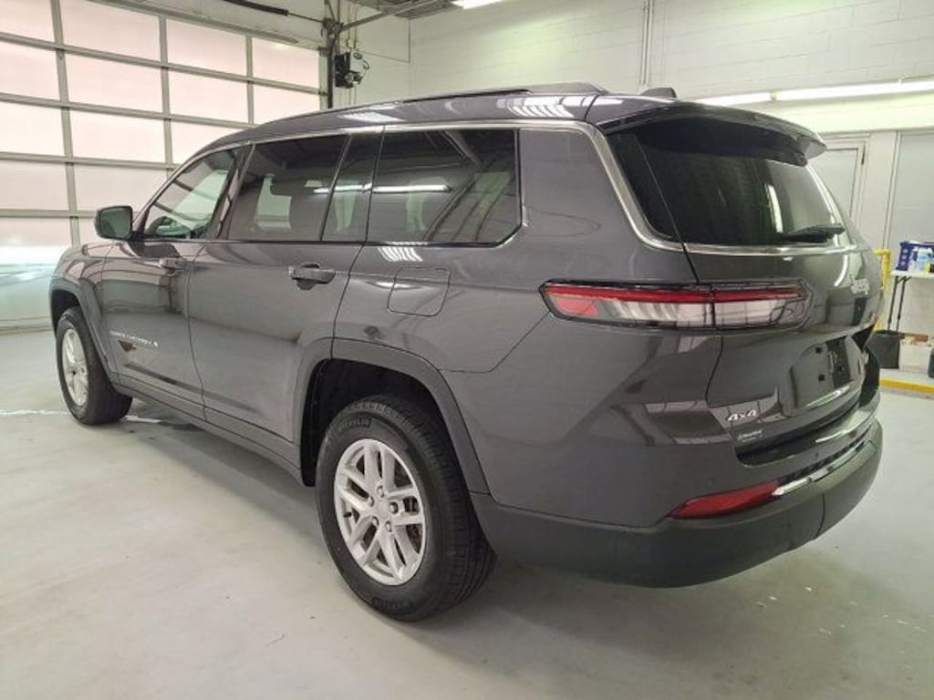 Used 2025 Jeep Grand Cherokee L Laredo SUV