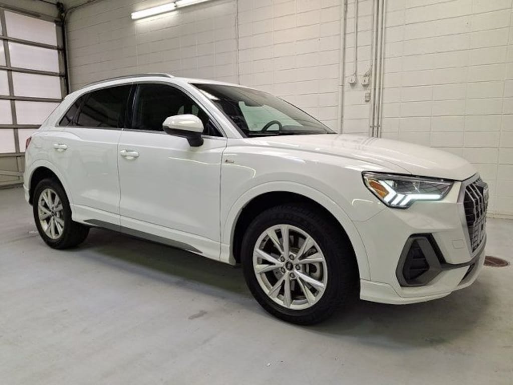 Used 2025 Audi Q3 Premium SUV