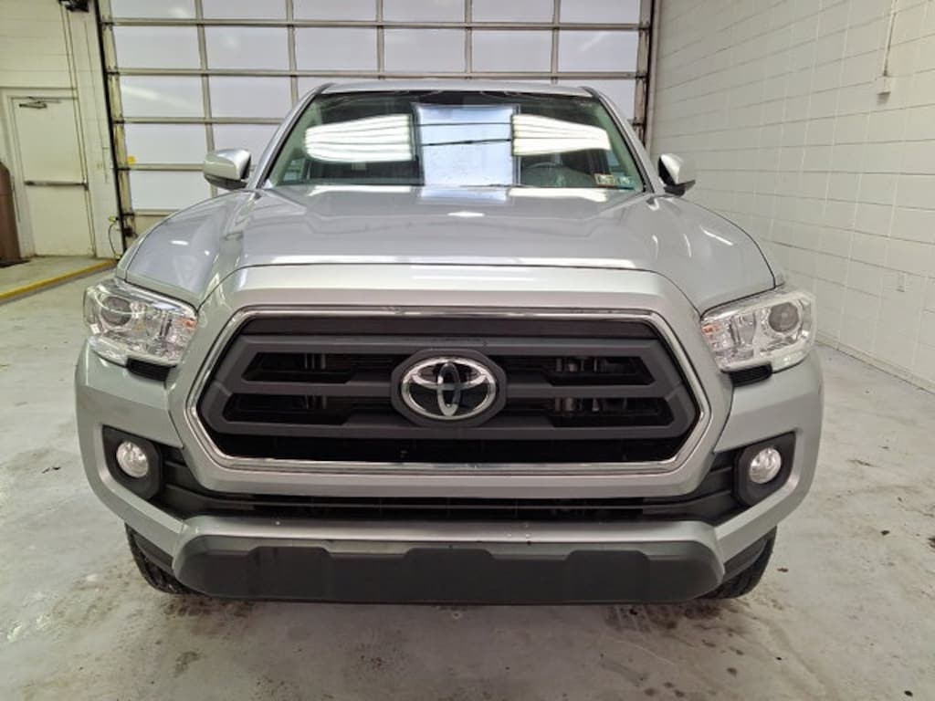 Used 2022 Toyota Tacoma SR5 Truck