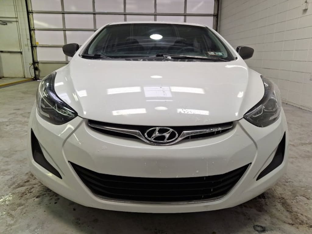 Used 2016 Hyundai Elantra SE Sedan