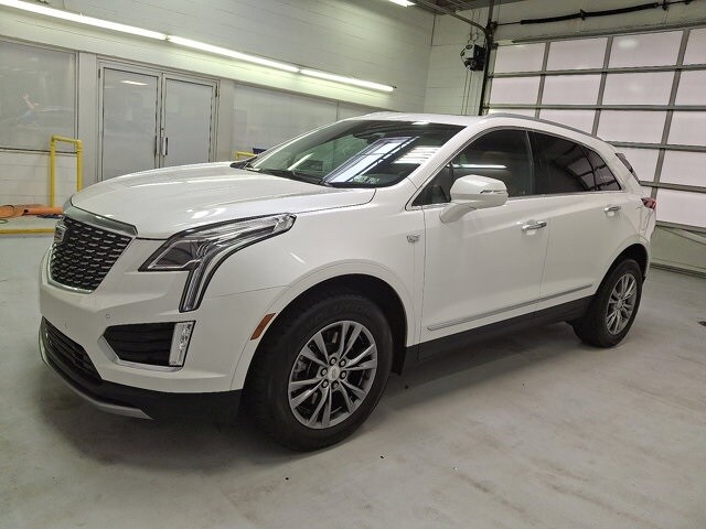 2022 Cadillac XT5 Premium Luxury photo 3