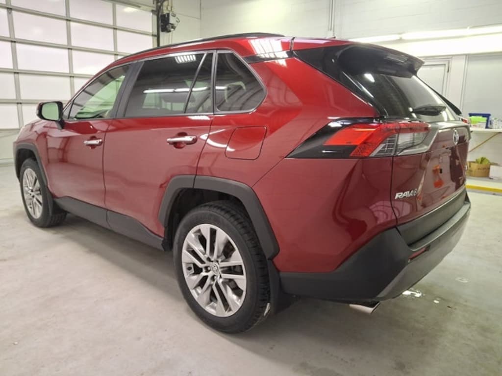 Used 2020 Toyota RAV4 Limited SUV