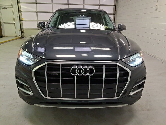 2023 Audi Q5 40 Premium photo 2