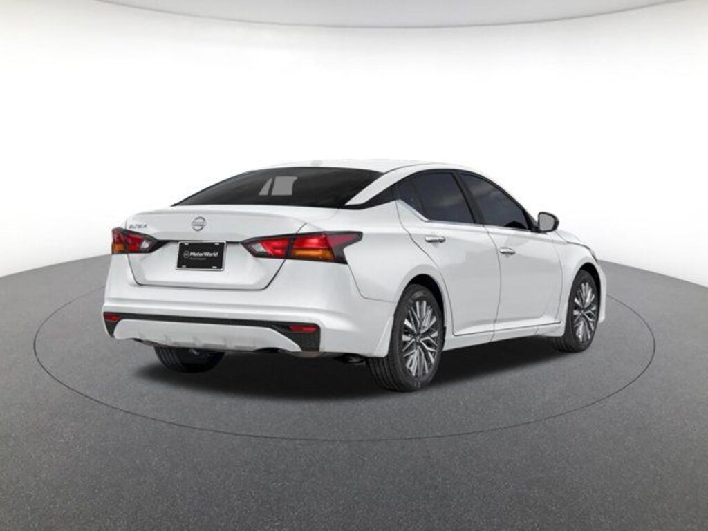 Used 2025 Nissan Altima 2.5 SV Sedan