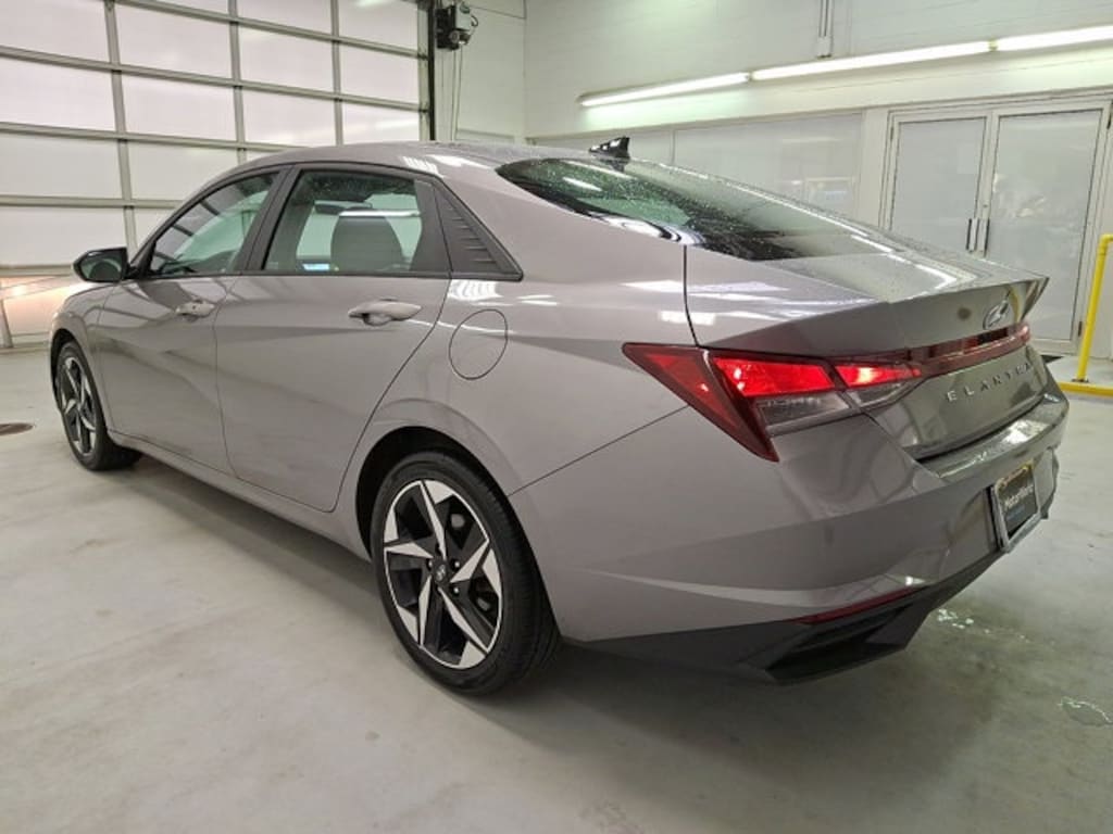 Used 2023 Hyundai Elantra SEL Sedan