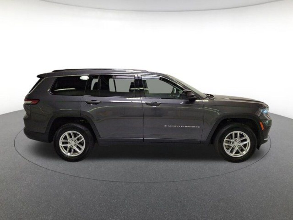 Used 2023 Jeep Grand Cherokee L Laredo SUV