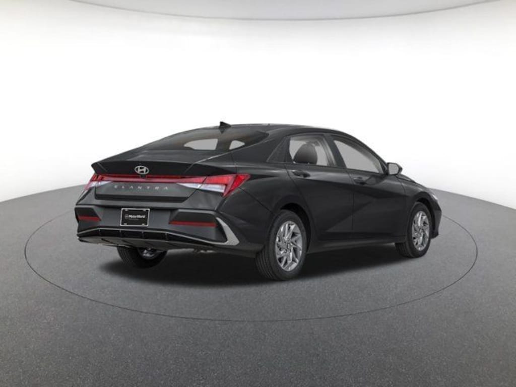 Used 2024 Hyundai Elantra SEL Sedan