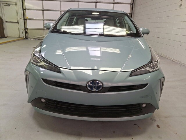 2021 Toyota Prius XLE AWD-e photo 2